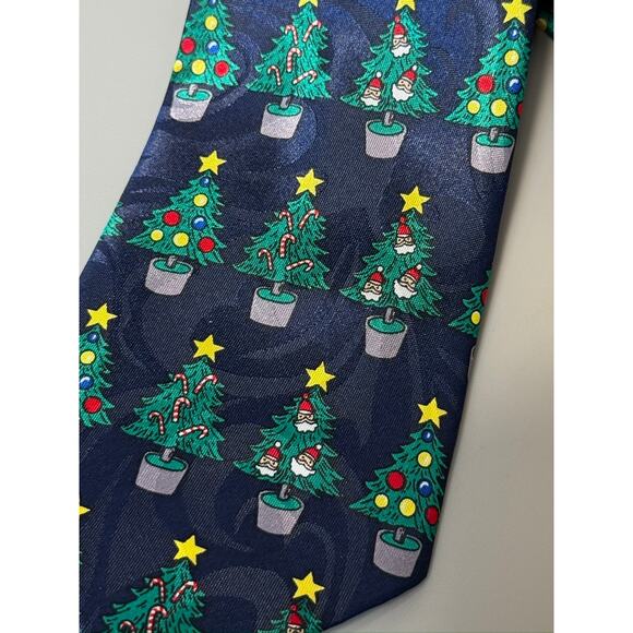 Steven Harris Hand Made Polyester Holiday Christmas Tree Novelty Tie - Picture 3 of 6